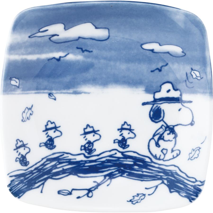 SNOOPY（スヌーピー） OUTDOOR 染付 角皿(山歩き) SNZ103-512 : 山加