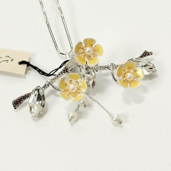 着物 髪飾り 和装 かんざし 礼装用 訪問着 留袖 梅 黄色×シルバー ギフト プレゼントにも |  | 01