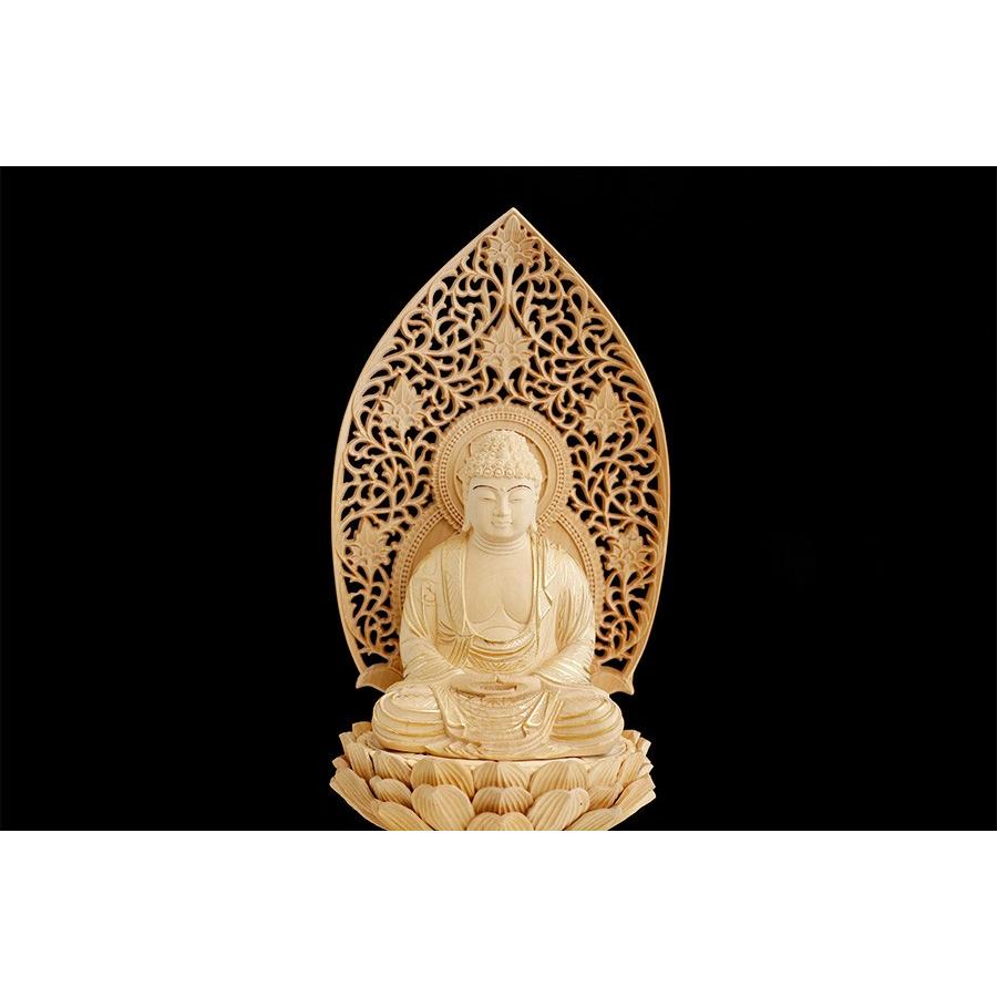 仏像 □ 総柘植 3寸【金泥描き】釈迦如来像 六角台座 □ 曹洞宗 臨済宗 仏像 □ 総柘植 3寸【金泥描き】釈迦如来像 六角台座 □ 曹洞宗 臨済宗