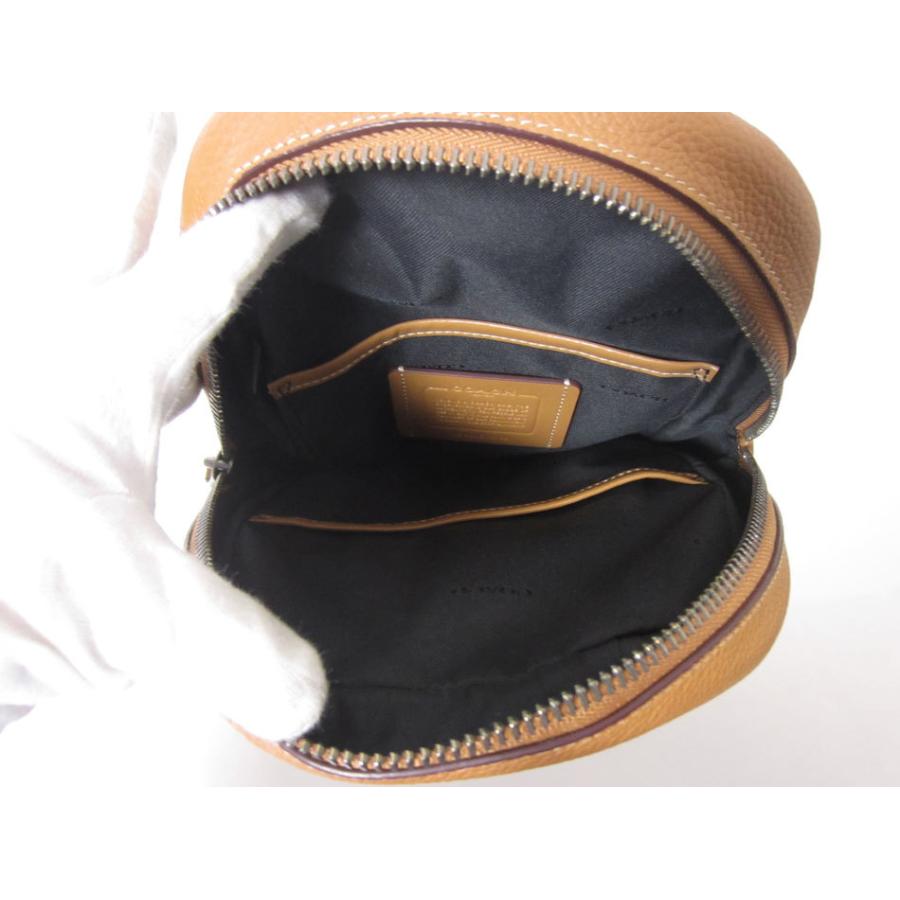 美品✨ コーチ メトロポリタン ソフト リュック ビジネス A4 レザー 白 COACH（コーチ） 送料無料 メトロポリタン ソフト パック リュック