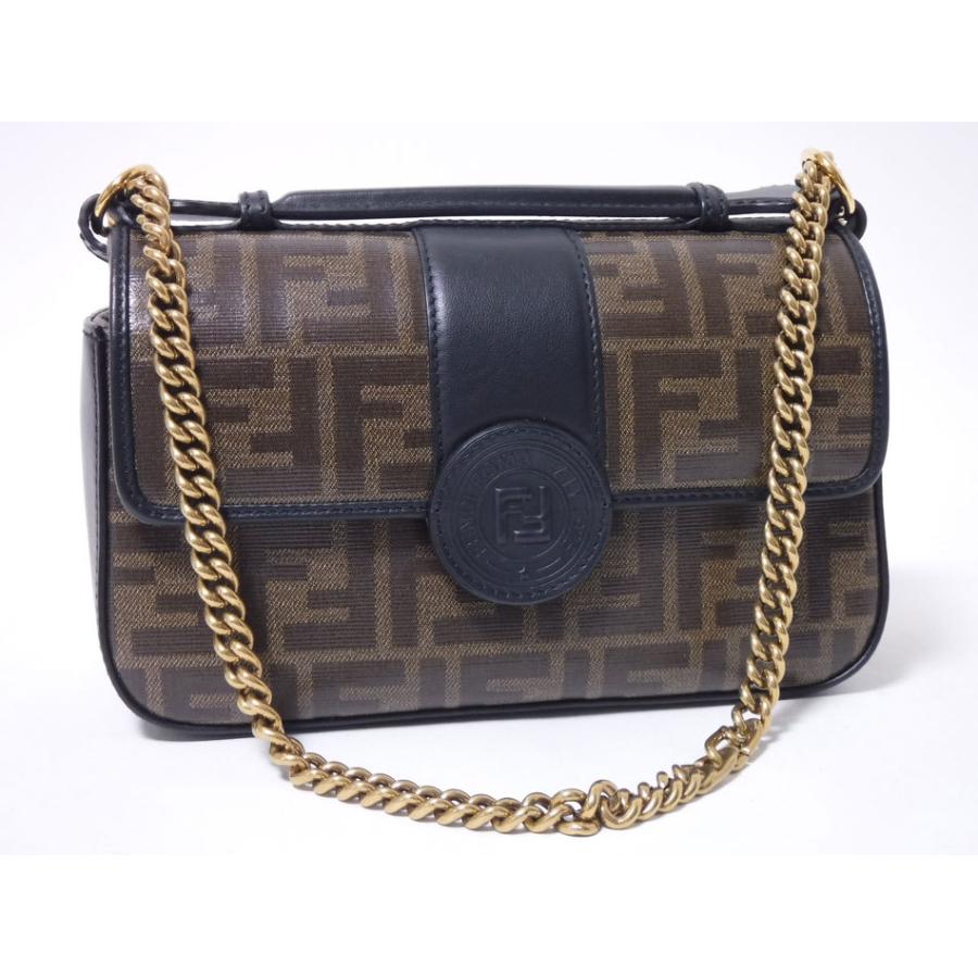 Fendi ショルダーバッグ ブラウン/ブラック FENDI（フェンディ） ショルダーバッグ CAMERA CASE MEDIUM カメラ