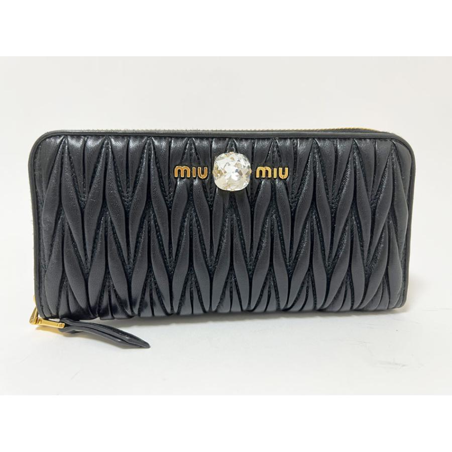 miu miu（ミュウミュウ） ファスナー 長財布 レザー ブラック 