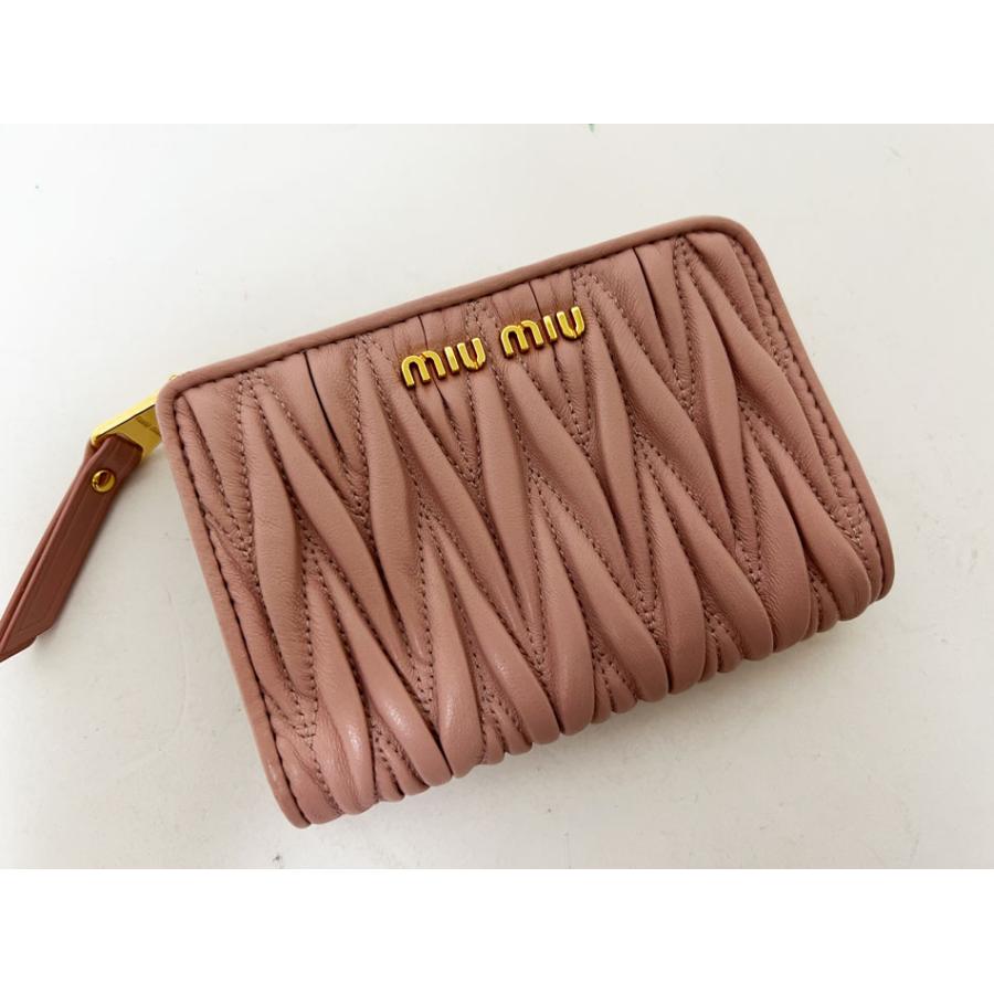 miu miu（ミュウミュウ） 送料無料 ファスナー 財布 コインケース