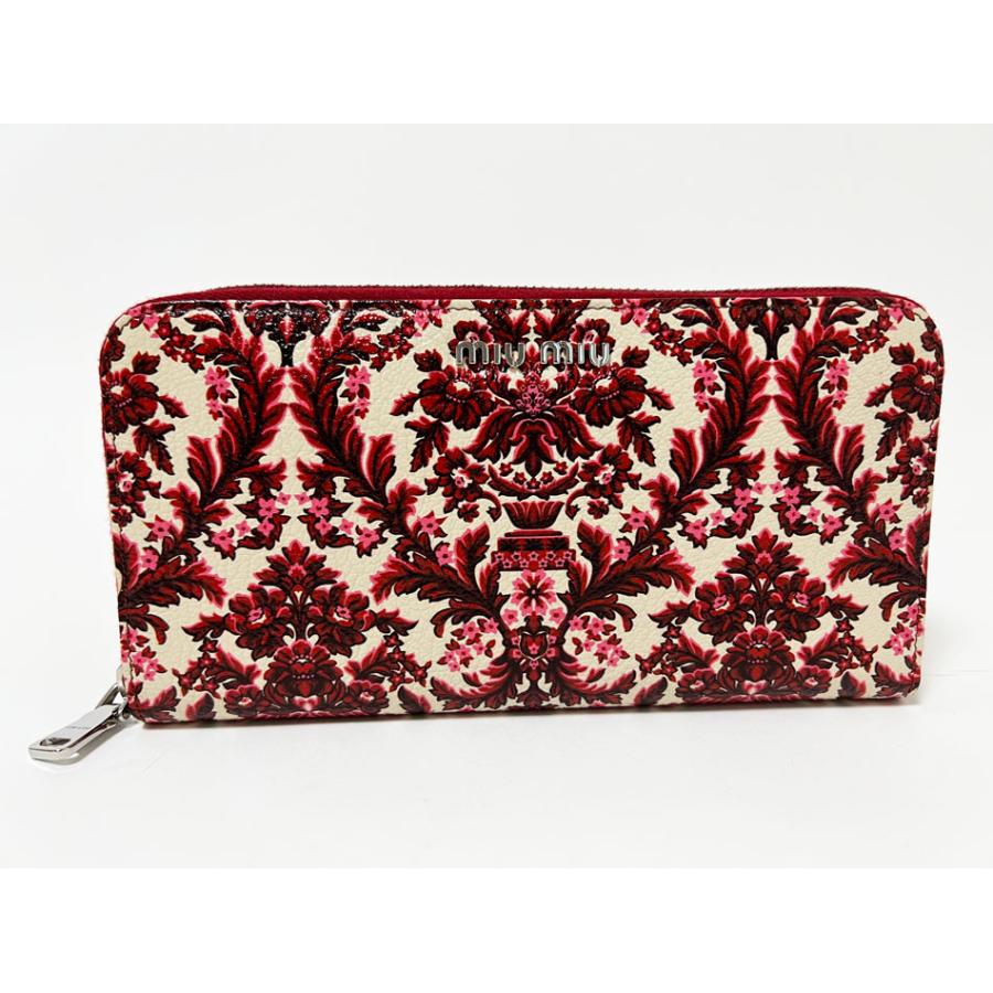 miu miu（ミュウミュウ） 送料無料 ファスナー 長財布 マトラッセ PVC