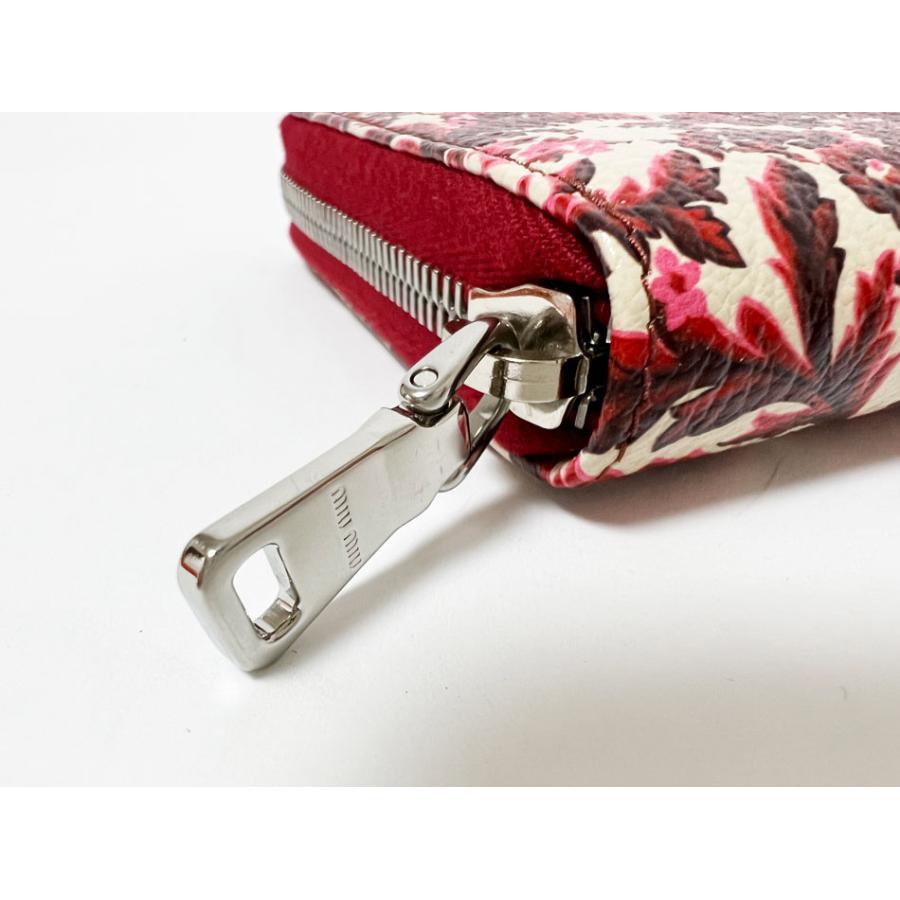 miu miu（ミュウミュウ） 送料無料 ファスナー 長財布 マトラッセ PVC