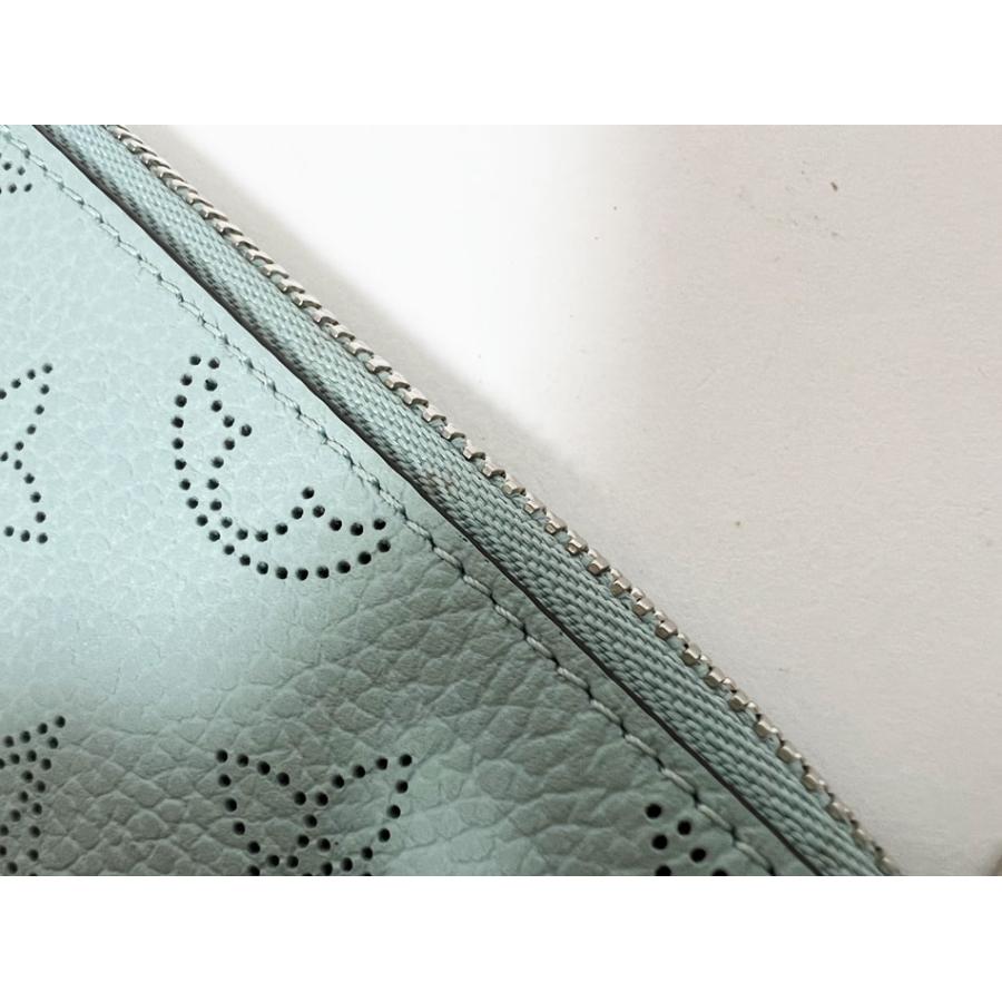 LOUIS VUITTON ルイヴィトン マヒナ レザー ポシェット クレ LOUIS VUITTON ルイヴィトン マヒナ レザー ポシェット クレ