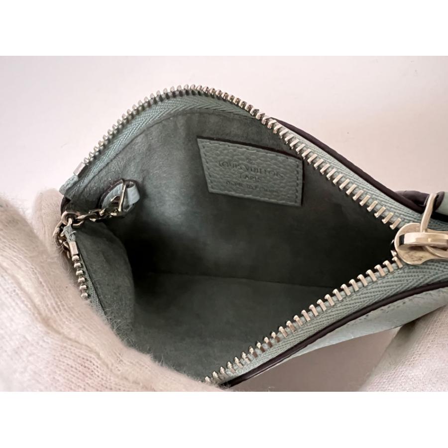 LOUIS VUITTON ルイヴィトン マヒナ レザー ポシェット クレ LOUIS VUITTON ルイヴィトン マヒナ レザー ポシェット クレ