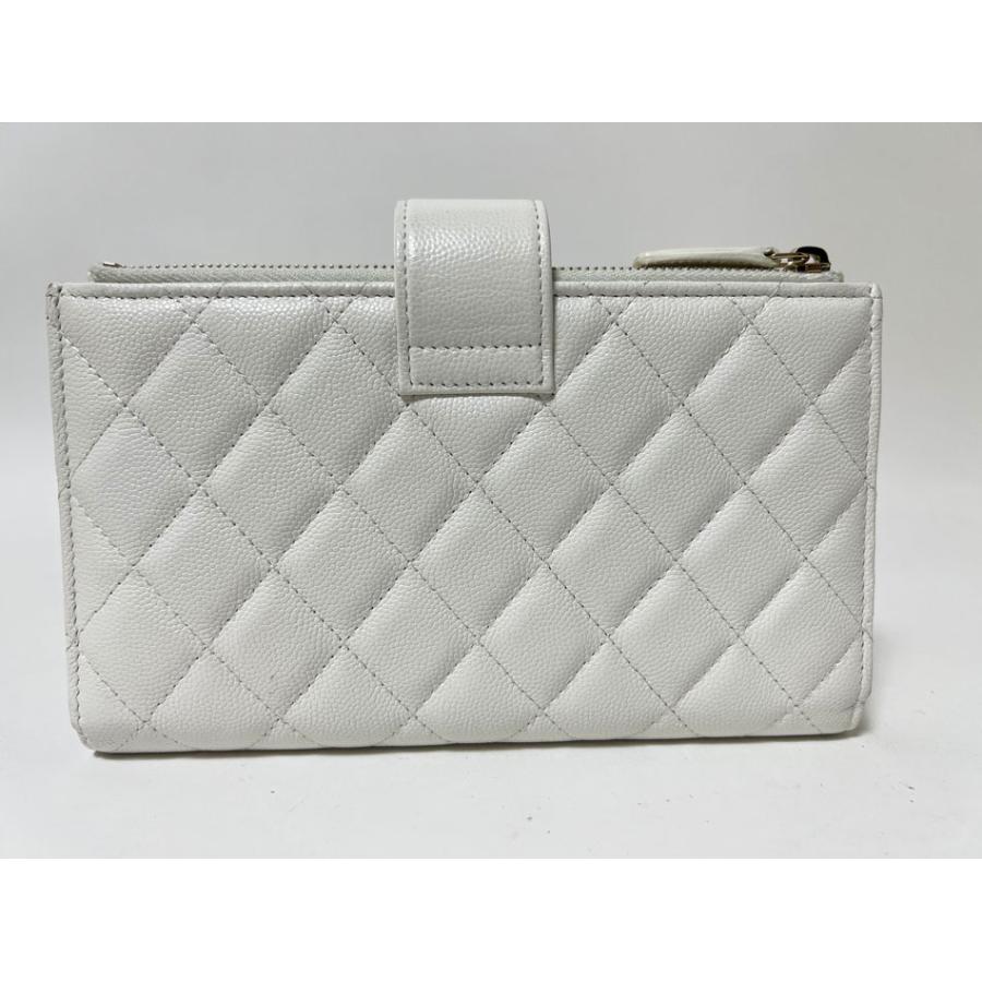 シャネル キャビアスキン マトラッセ ダブルジップ 長財布 ホワイト 30番代 CHANEL - シャネル キャビアスキン マトラッセ ダブルジップ 長財布