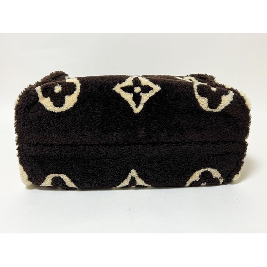 オンザゴー（LOUIS VUITTON） ルイヴィトン モノグラムテディ ムートン