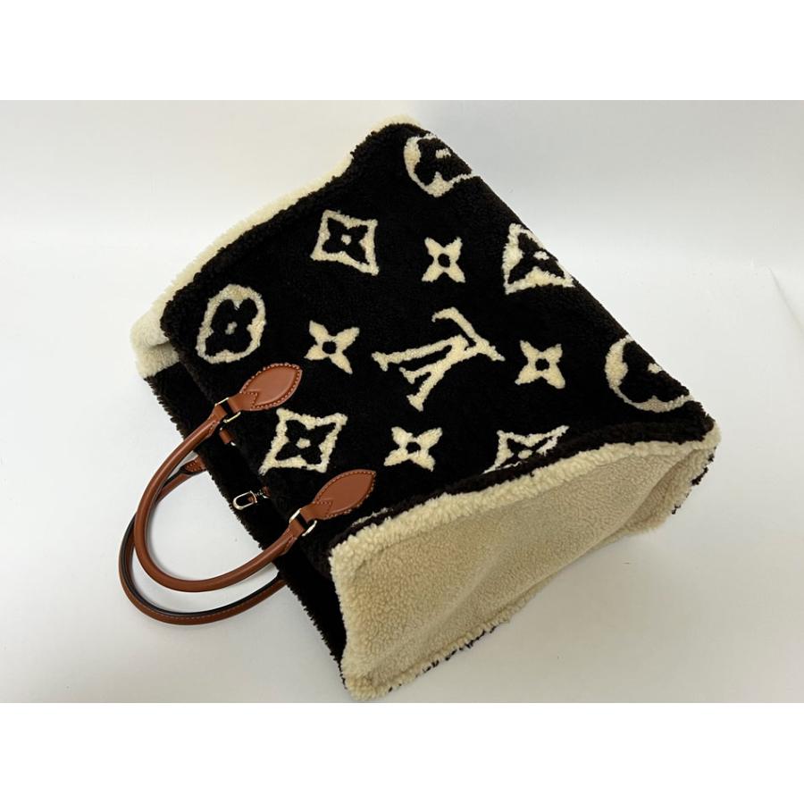 オンザゴー（LOUIS VUITTON） ルイヴィトン モノグラムテディ ムートン