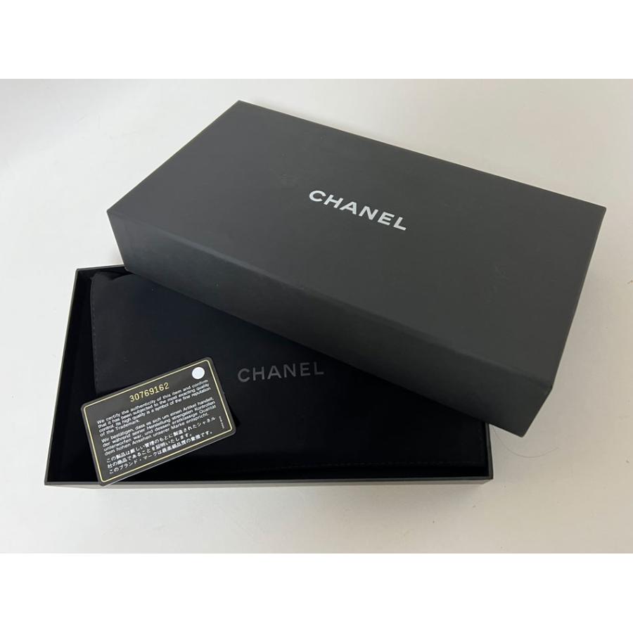 新品同様　CHANEL 二つ折り長財布 マトラッセ キャビアスキン黒 A1343 CHANEL シャネル マトラッセ 2つ折り長財布 キャビアスキン 黒