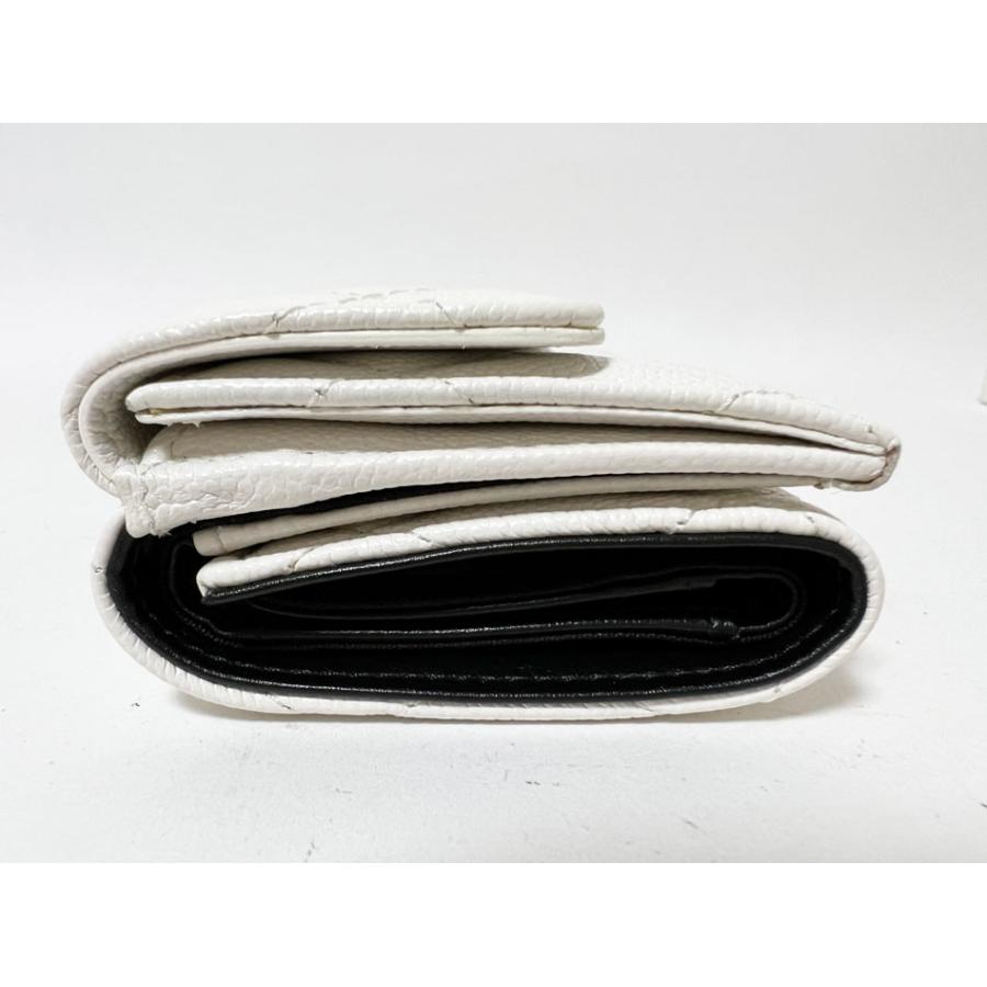 CHANEL 31番台 超美品 キャビアスキン マトラッセ コンパクトウォレット CHANEL（シャネル） 送料無料 キャビアスキン マトラッセ 3つ折り