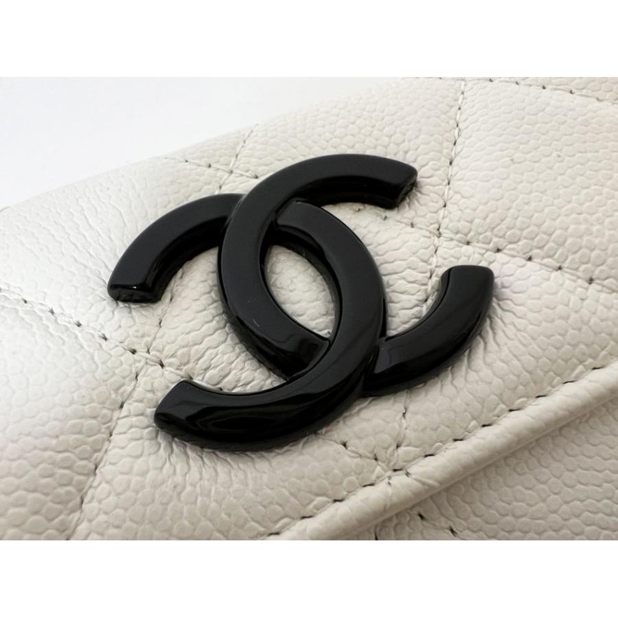 CHANEL（シャネル） 送料無料 キャビアスキン マトラッセ 3つ折り