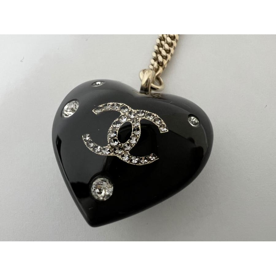 CHANEL（シャネル） 送料無料 キーホルダー チャーム ハート クリア