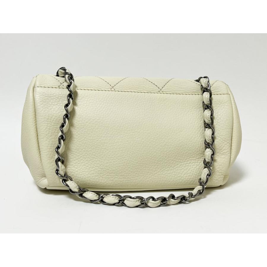 シャネル チェーンショルダーバッグ レザー オフホワイト シルバー金具 ビス取れ CHANEL（シャネル） 送料無料 チェーンショルダーバッグ レザー オフ