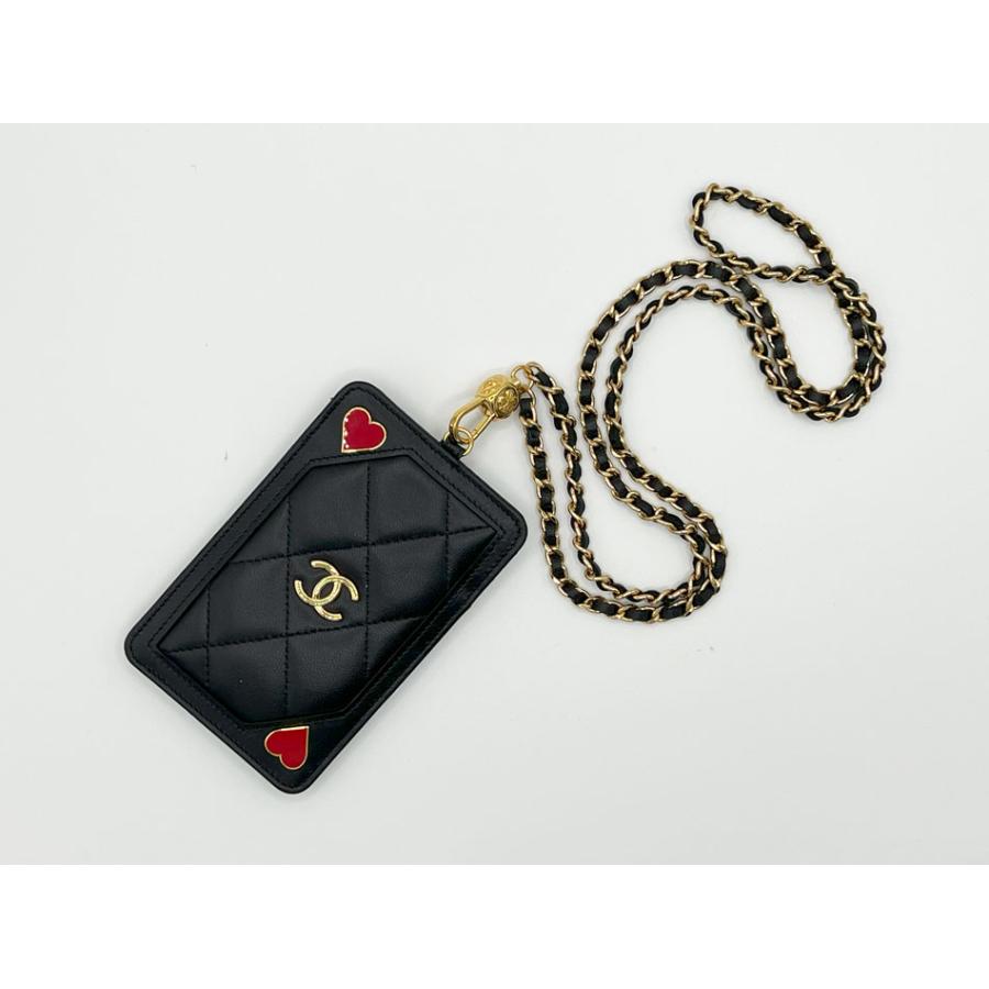 CHANEL シャネル マトラッセ カードケース ネックストラップ付き CHANEL シャネル マトラッセ カードケース ネックストラップ付き