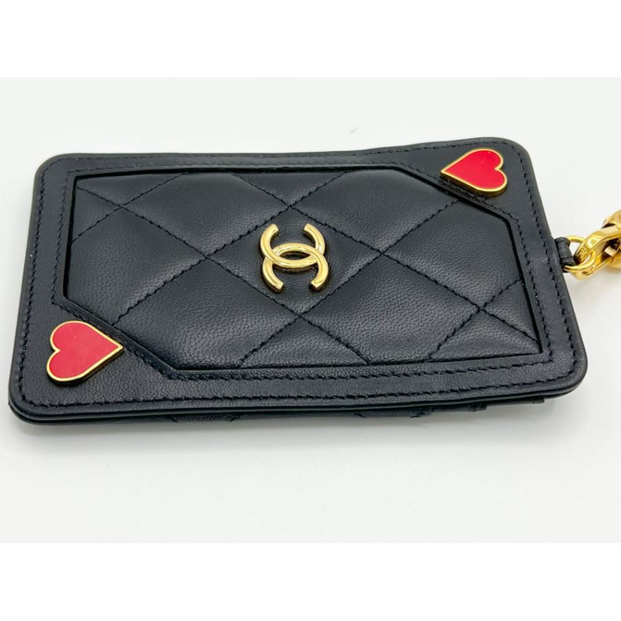CHANEL シャネル マトラッセ カードケース ネックストラップ付き CHANEL シャネル マトラッセ カードケース ネックストラップ付き