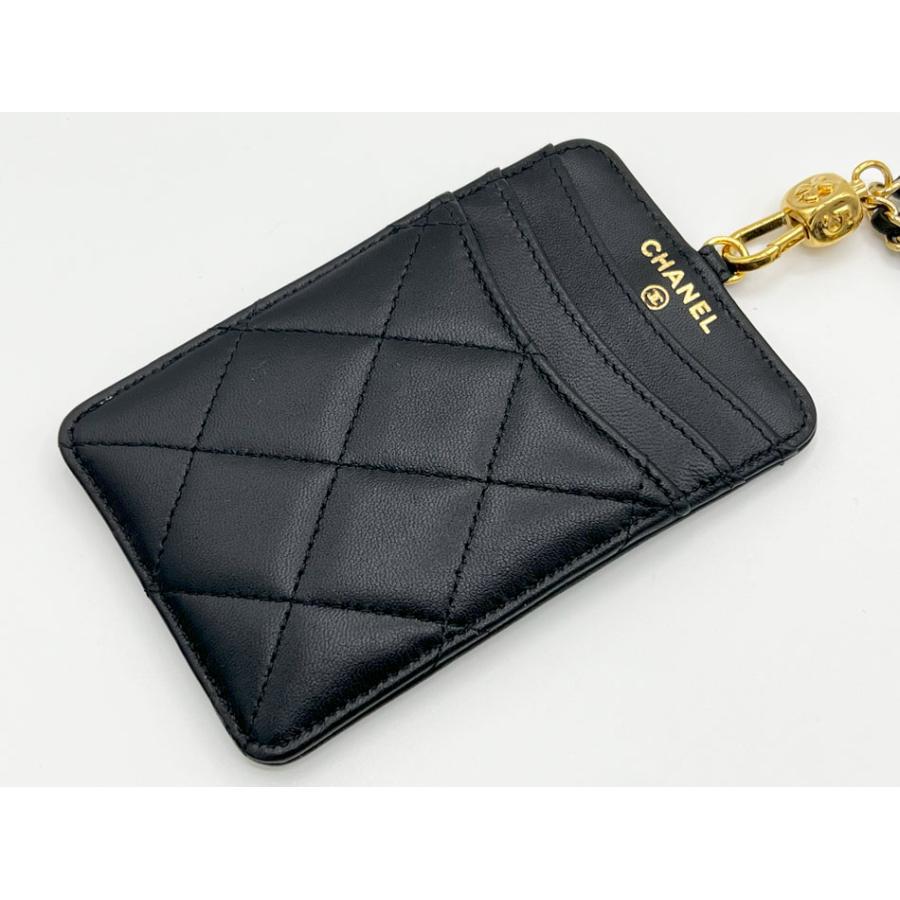 CHANEL シャネル マトラッセ カードケース ネックストラップ付き CHANEL シャネル マトラッセ カードケース ネックストラップ付き