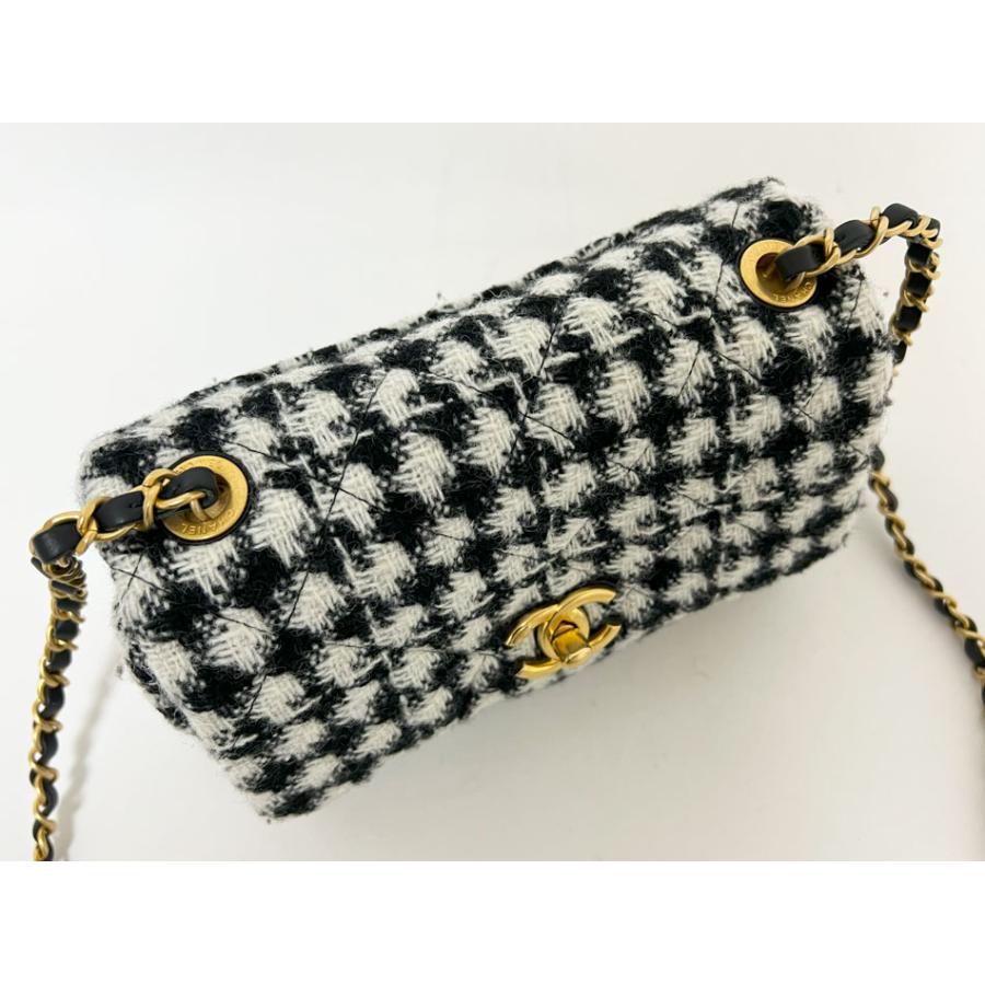 CHANEL（シャネル） ミニマトラッセ チェーンショルダーバッグ