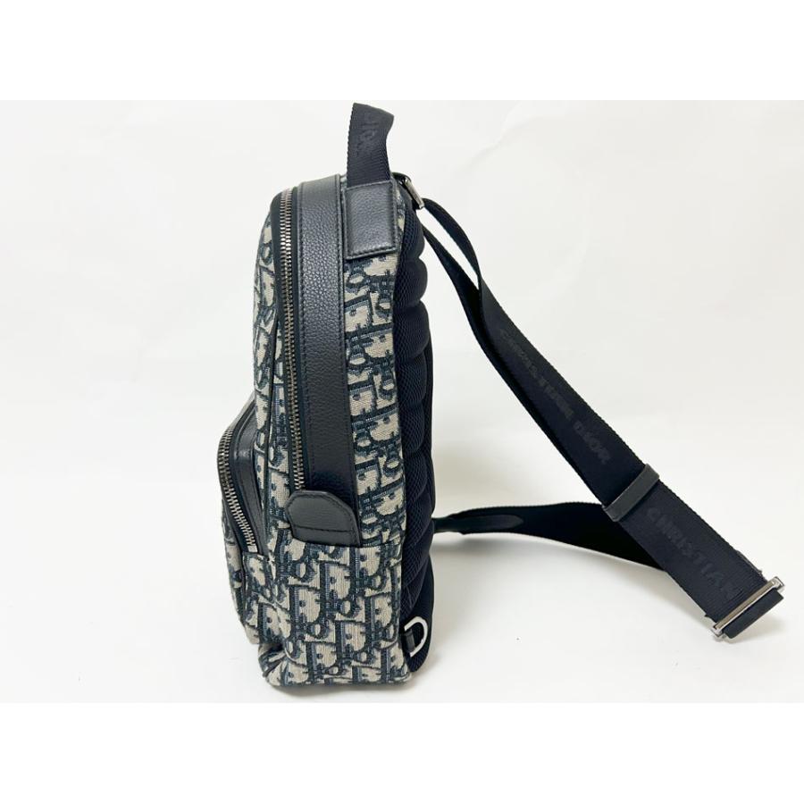 【美品】クリスチャン　ディオール　ミニ　スリングバック　ボディバッグ　ブラック Christian Dior（クリスチャン・ディオール） クリスチャン ディオール