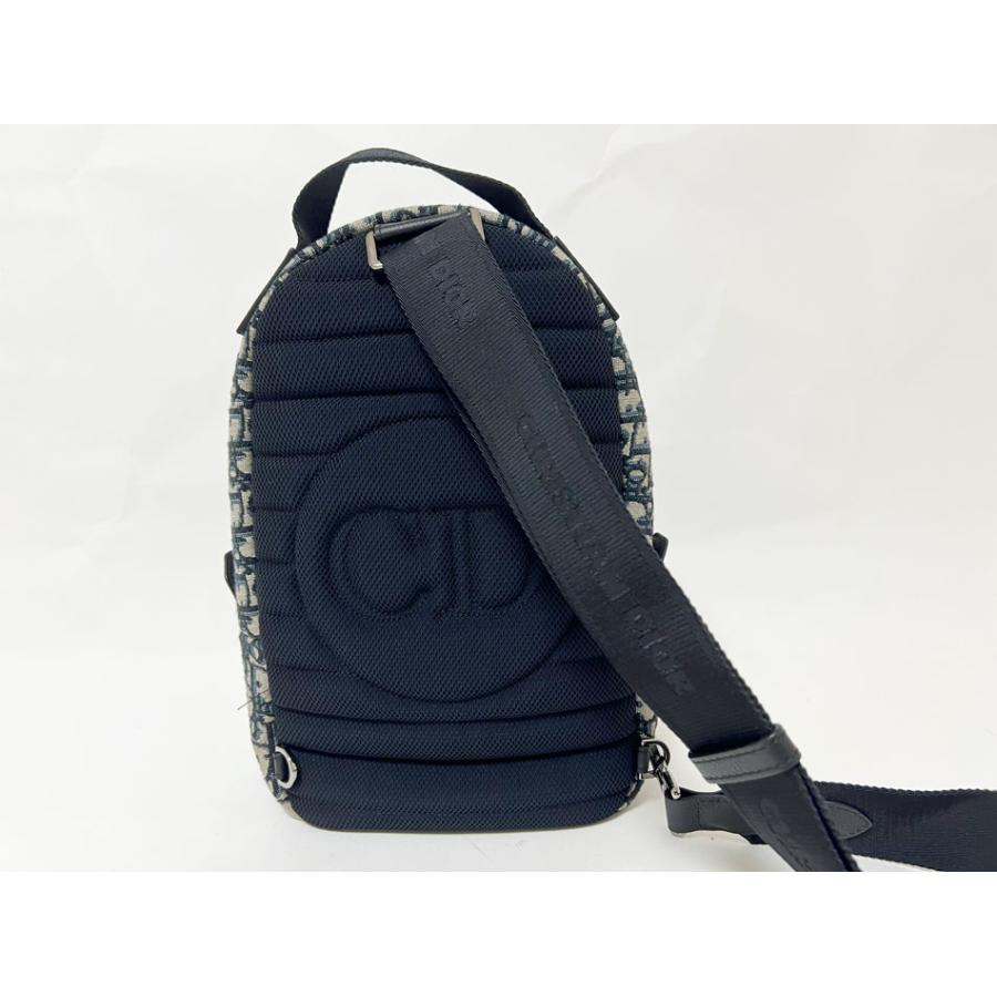 【美品】クリスチャン　ディオール　ミニ　スリングバック　ボディバッグ　ブラック Christian Dior（クリスチャン・ディオール） クリスチャン ディオール