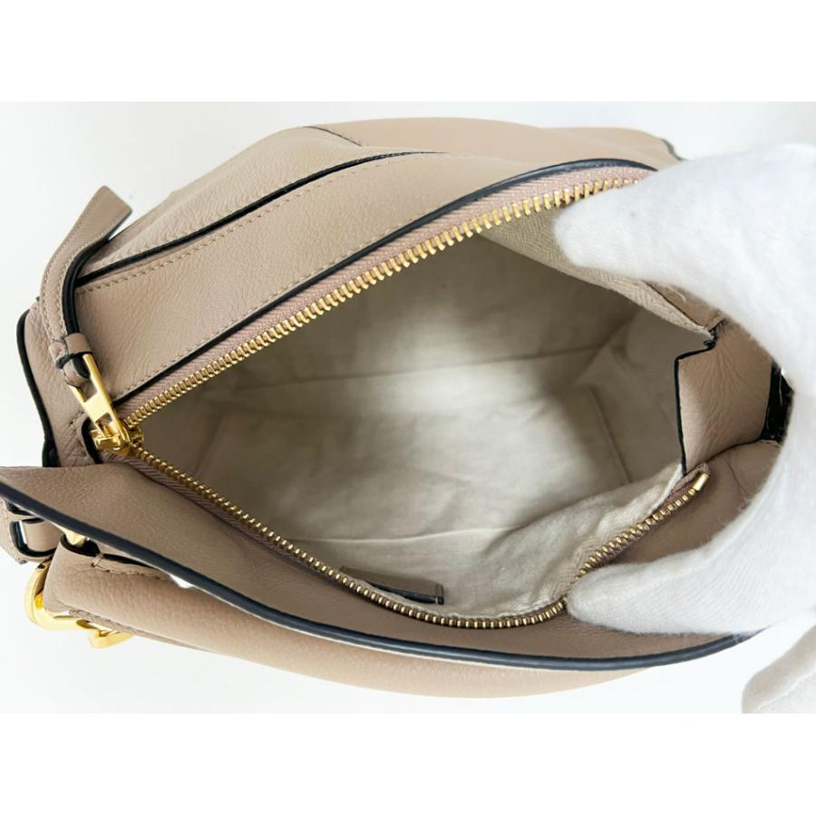 【中古】 LOEWE ロエベ  A510S21X67 パズルバッグ 2WAYショルダーバッグ スモール サンドベージュ 26003513 SA 楽天市場】【中古】LOEWE（ロエベ） パズルバッグ スモール A510S21X67