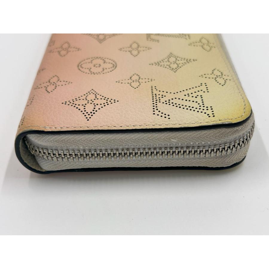 ルイヴィトン LOUIS VUITTON ジッピー ウォレット M80490 モノグラムマヒナ グラデーション ラウンドファスナー 長財布 モノグラムマヒナレザー ピンク×ホワイト 美品 ジッピー・ウォレット LOUIS VUITTON ルイヴィトン マヒナ ジッピー