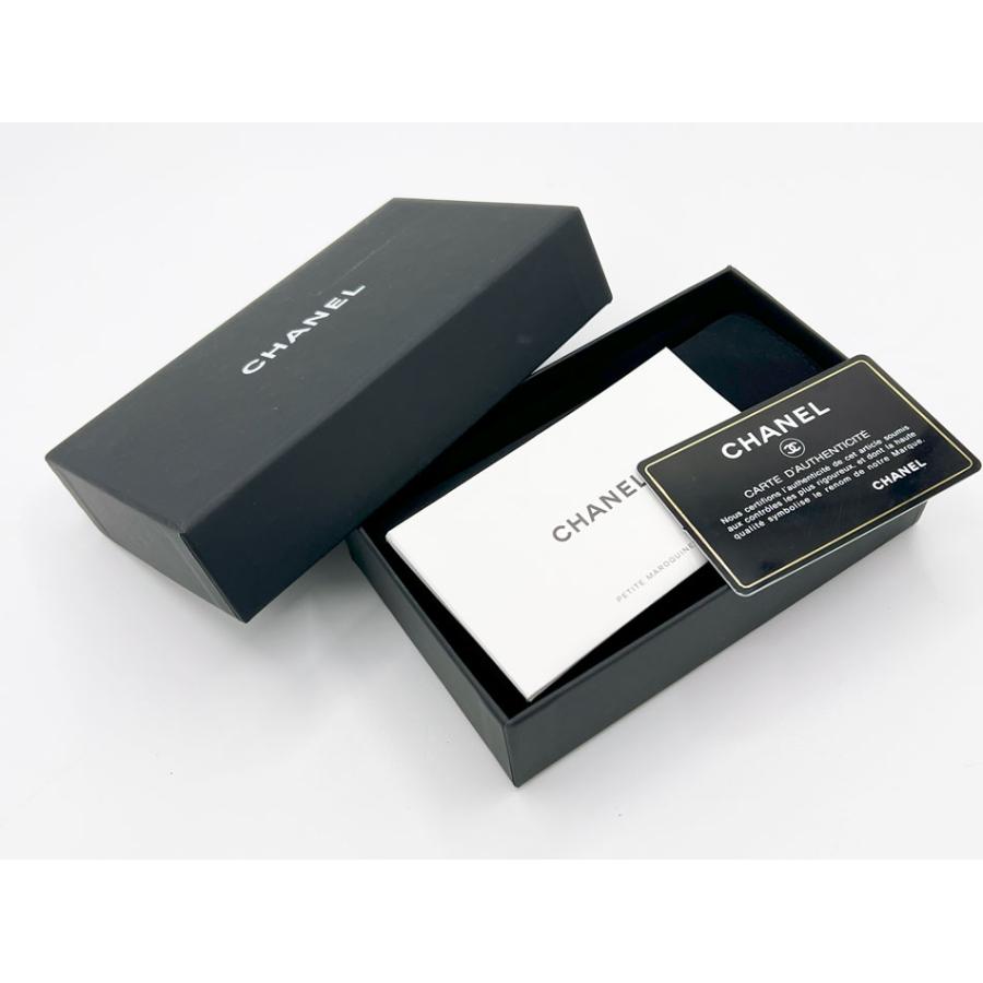 CHANEL（シャネル） キャビアスキン マトラッセ クラシックフラップ