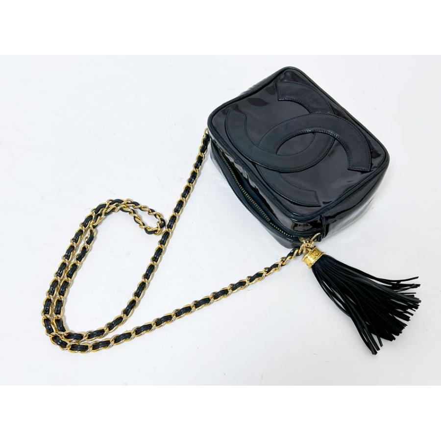 CHANEL ブラックエナメルチェーンバッグ CHANEL エナメルチェーンバッグ シルバー ブラック レディース