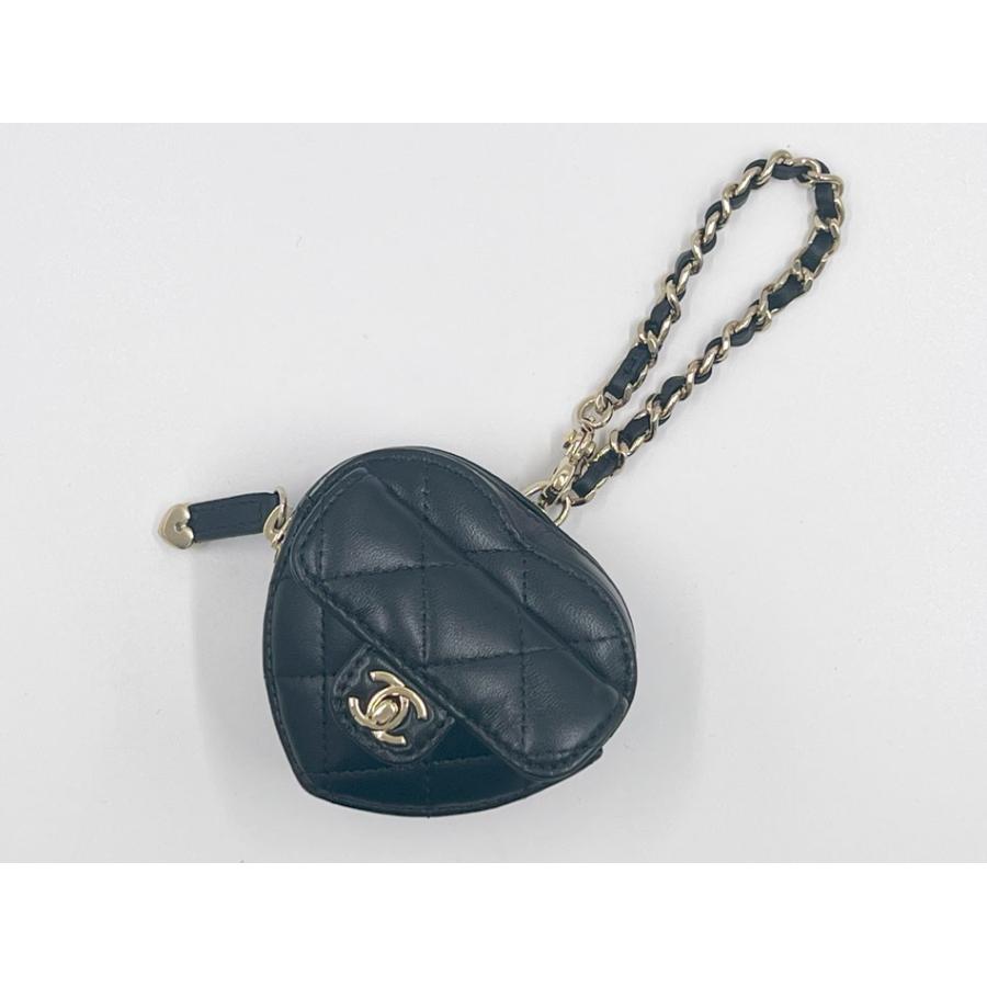 CHANEL 19 シャネル ミニ ハート バッグ チャーム ケース ラムスキン