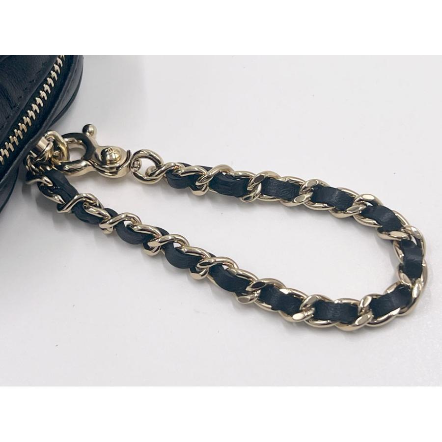 CHANEL 19 シャネル ミニ ハート バッグ チャーム ケース ラムスキン