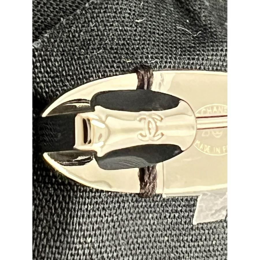 CHANEL（シャネル） カメリア モチーフ ブローチ ラムスキン シルク