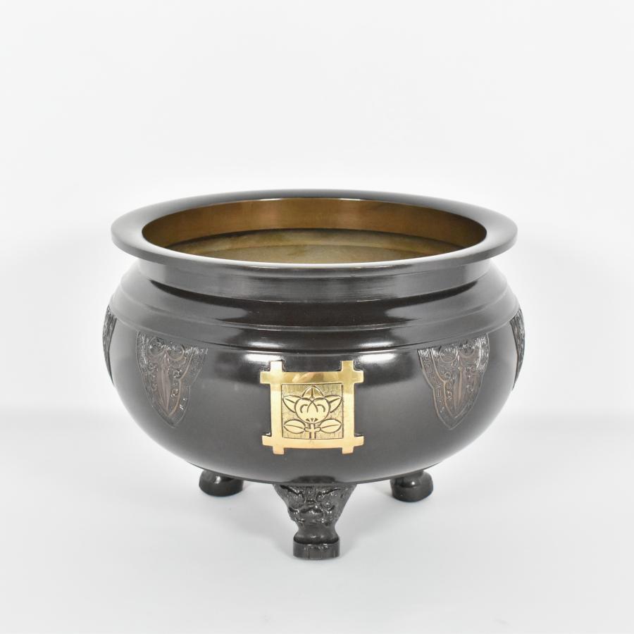 アウトレット寺院仏具】机上香炉8寸・色付き・菖蒲彫入り・井桁紋入り 