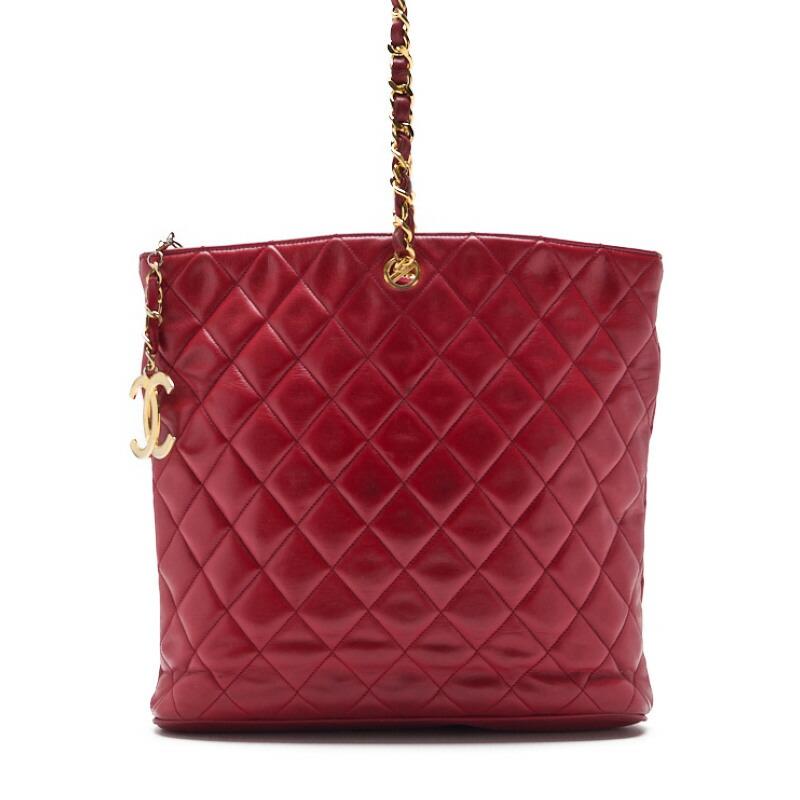 CHANEL シャネル マトラッセ スクエア型 ココチャーム付き チェーン  