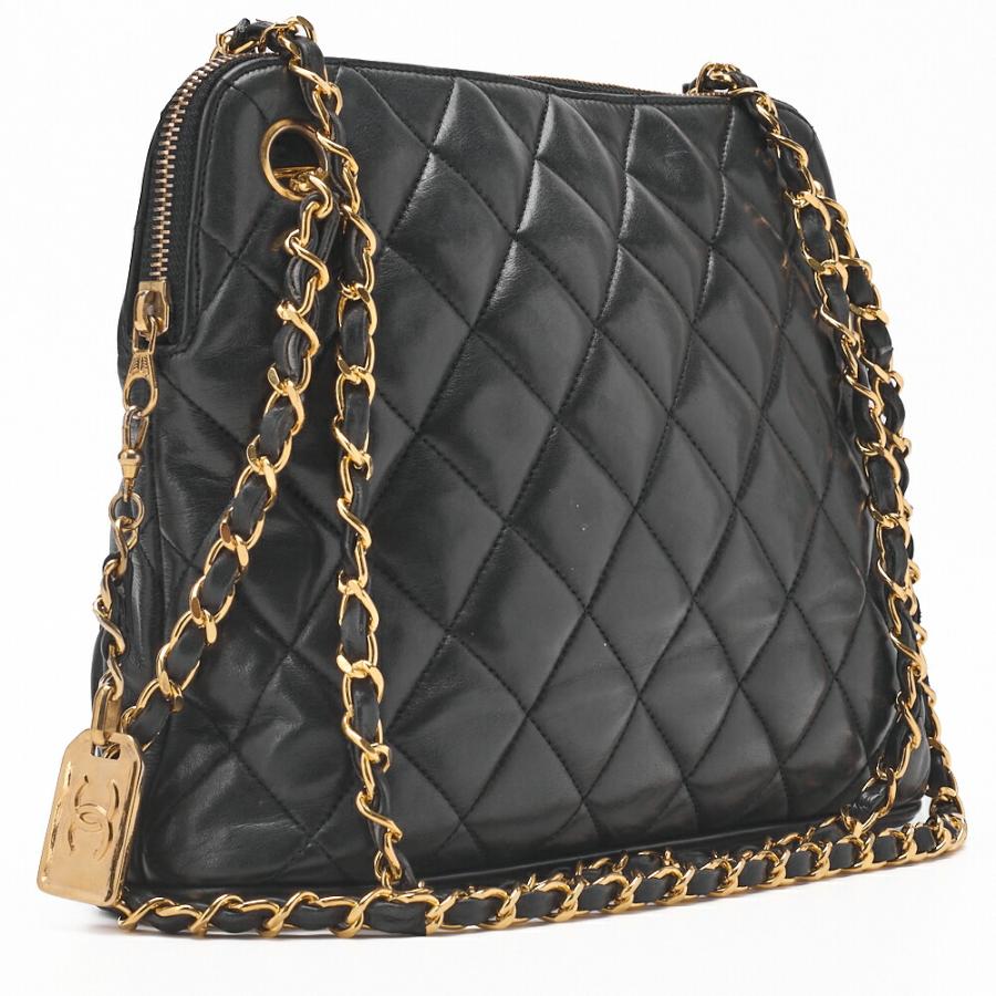 CHANEL シャネル マトラッセ プレートチャーム ショルダーバッグ 