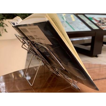 もんしろ読書スタンド　　ゆったりと読書 |  | 05
