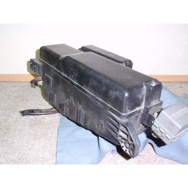 5537 マツダ MPV LW3W ヒューズボックス : ヤマサキパーツ3号店