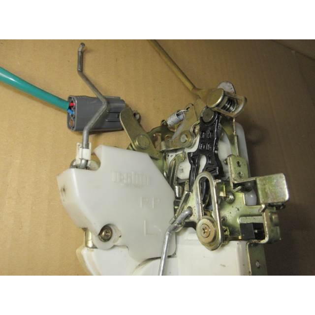 NB ロードスタードアロック(左)