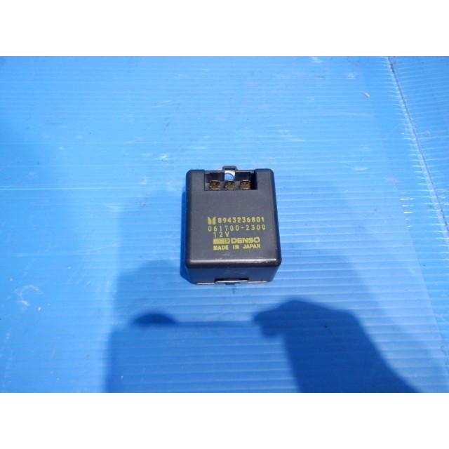 いすゞ イスズ BIGHORN ビッグホーン UBS69GW 純正 スターター