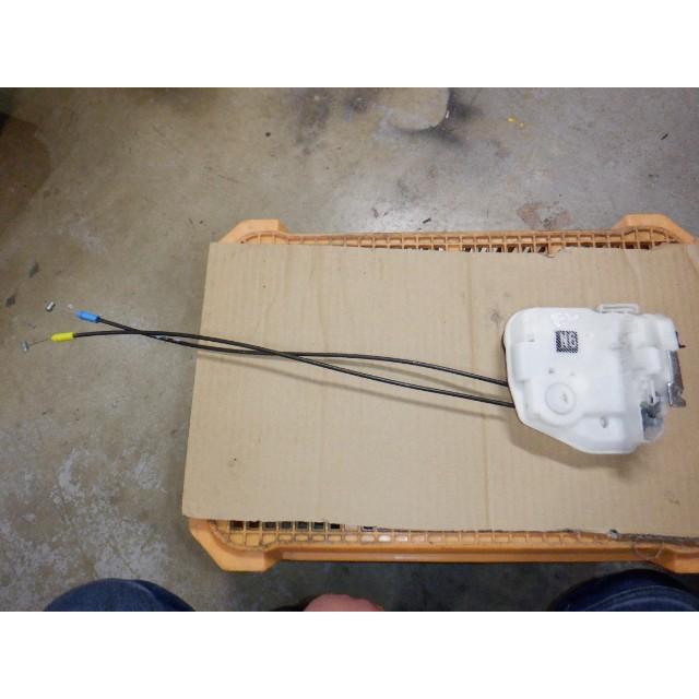 HD935 ekスペースカスタム B11A 純正 左 フロント ドア ロック