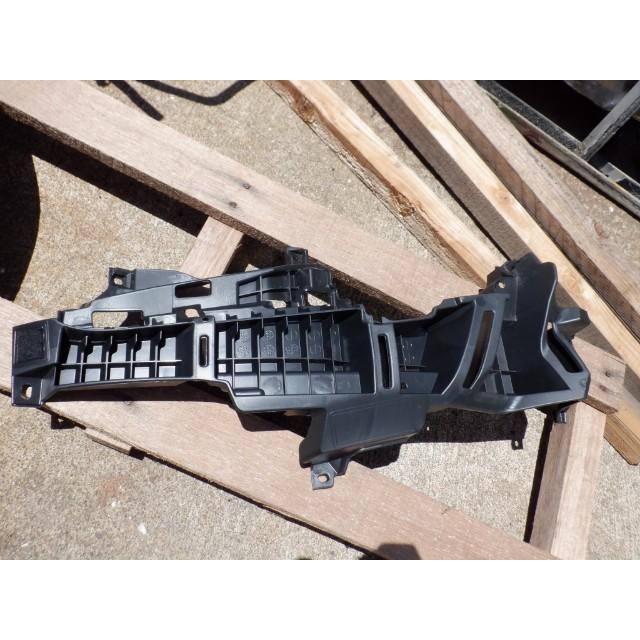 クラウン用 フロントバンパーリテーナー 52536-30240 トヨタ純正部品