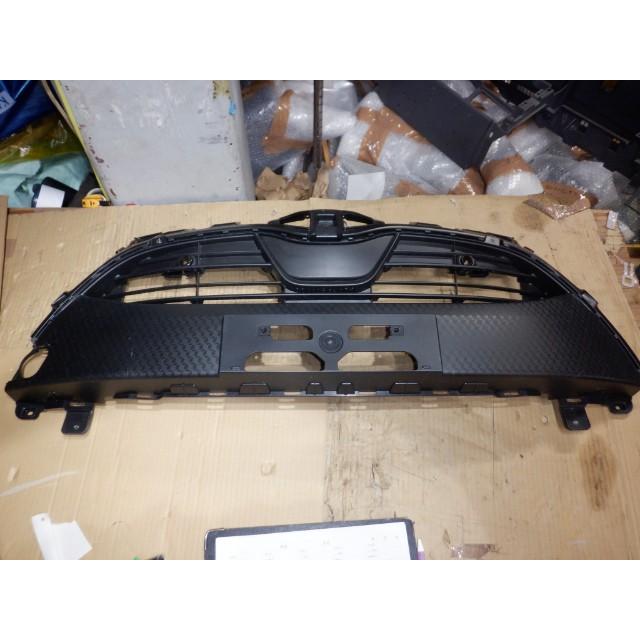 トヨタ　ヤリス　MXPA10/KSP210 後期純正フロントグリル MXPA10/MXPA10/KSP210 ヤリス 純正 フロントバンパーグリル