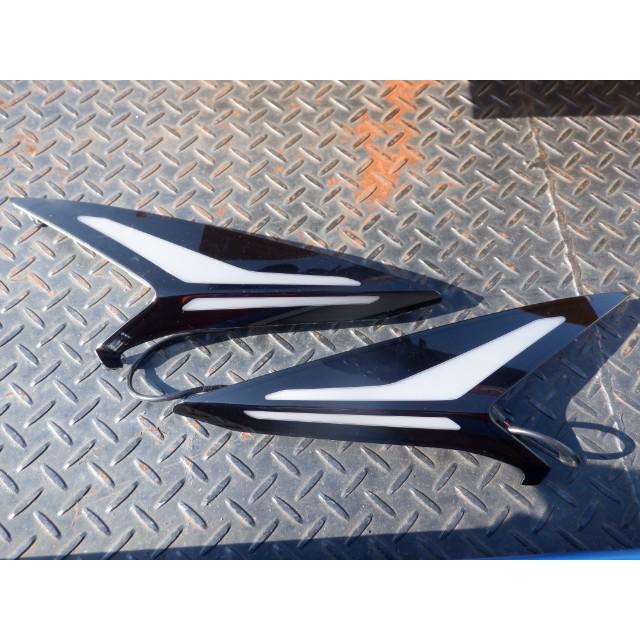 60系 プリウス 純正 モデリスタ フォグ LED MXWH60 MXWH65 60系 プリウス 純正 モデリスタ フォグ LED MXWH60 MXWH65