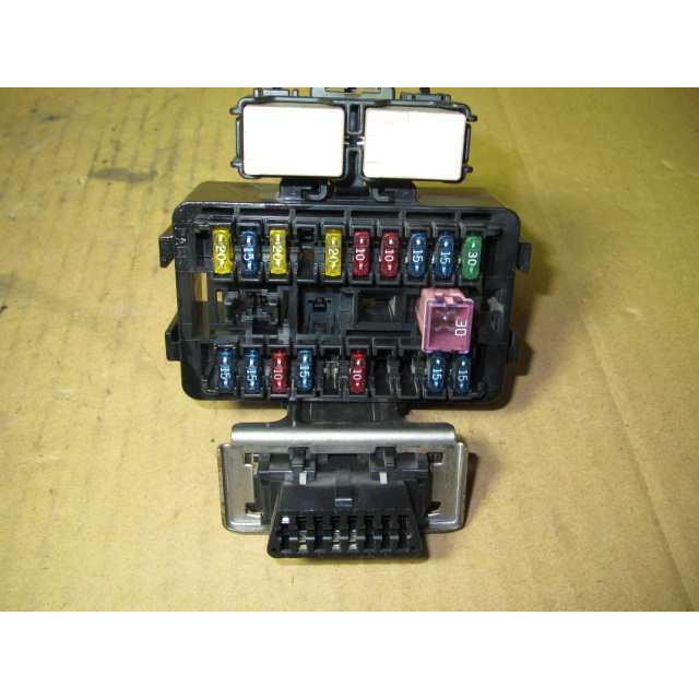 即決】 リレー 各作動OK良品 MC22S ワゴンR ヒューズ BOX : ヤマサキ