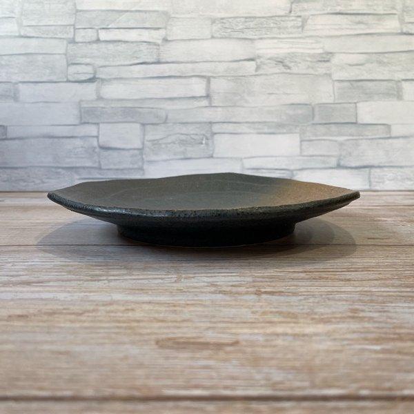 黒備前吹き 19.5cm 三角皿 日本製 美濃焼 食器 陶器 うつわ 大皿 皿 和