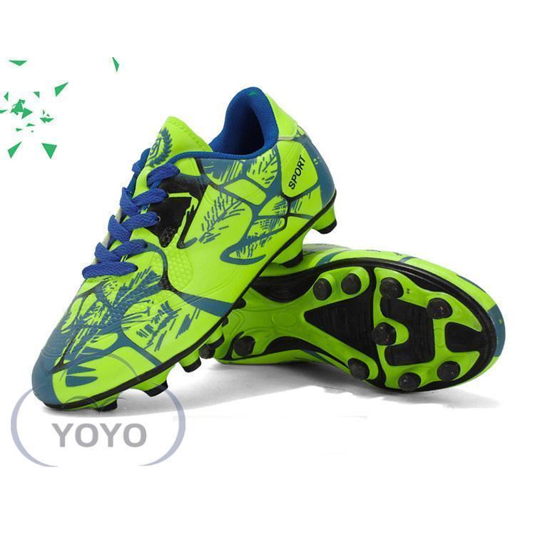 ワールドカップ サッカー スパイクシューズ トレーニング