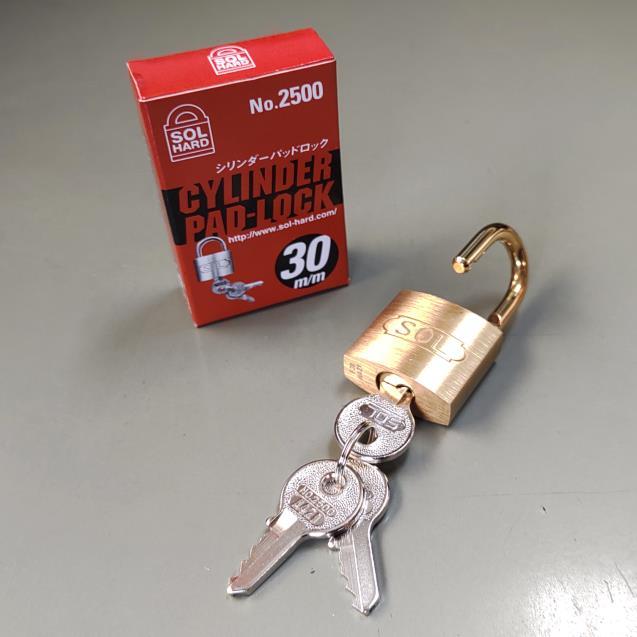 シリンダー南京錠 No.2500 30mm 同一鍵 12個セット新品未使用鍵付 SOL 南京錠 No,2500 30mm 同一キー仕様（A421) 12個入り 箱売り : 山下