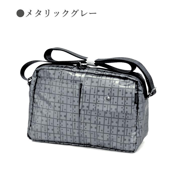 ヤマト屋 ショルダーバッグ 超軽量210g 海外旅行、母の日にも最適 キキ 