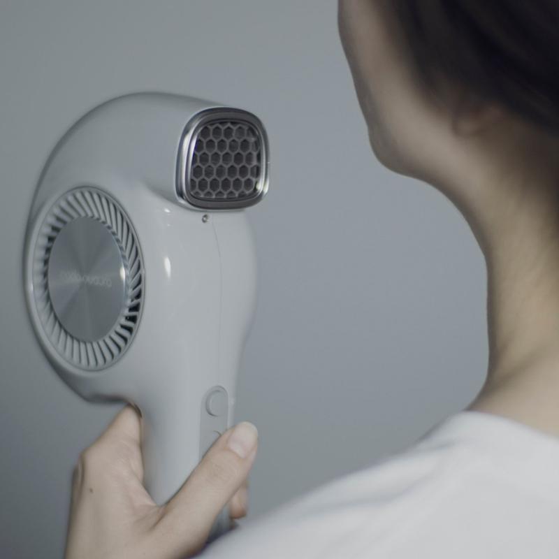 Cado カドー カドークオーラヘアドライヤー E1 美容家電 スタイリング 髪 乾かす 潤い 遠赤外線 ノーズレス おしゃれ インテリア Cd E1 くらしのもり 通販 Yahoo ショッピング