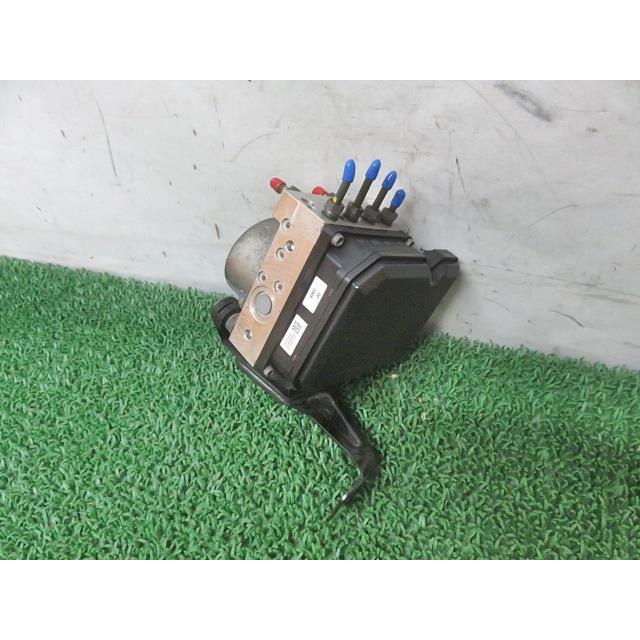 GM車ABSモジュール、アクチュエーター ジューク [中古] H27/8 ニスモRS CBA-NF15 ABSアクチュエーター 47660